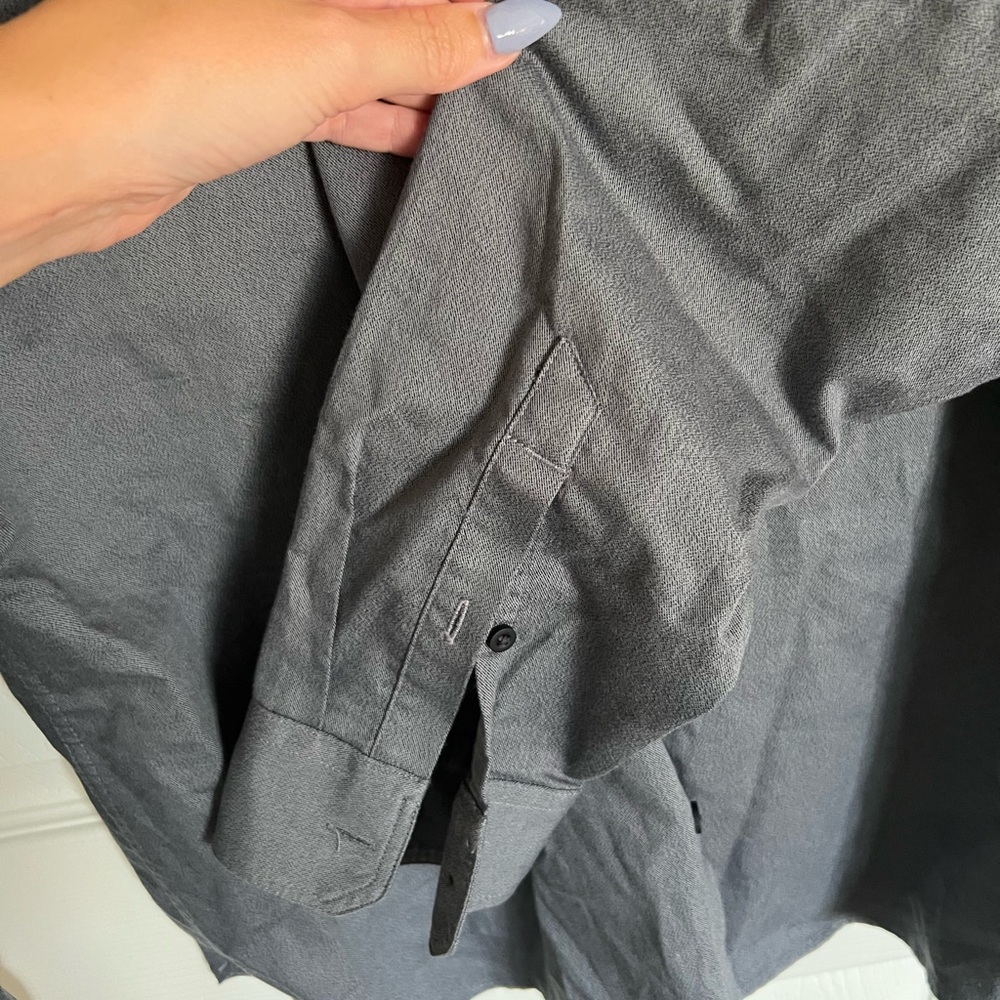 Ogio Mens Button Up - Picture 5 of 9